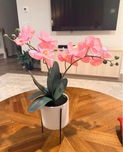 18IN RF ORCHID IN POT (14.0" L x 14.0" W x 18.0" H)