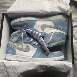 Jordan 1 Retro High Hyper OG Royal Smoke Grey 