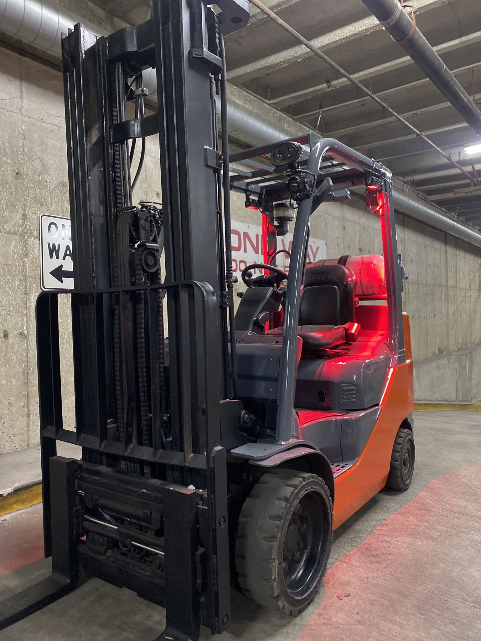 2021 TOYOTA M8 forklift for sale 