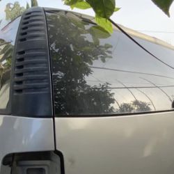 Yukon Denali Xl 05  D Pillars 