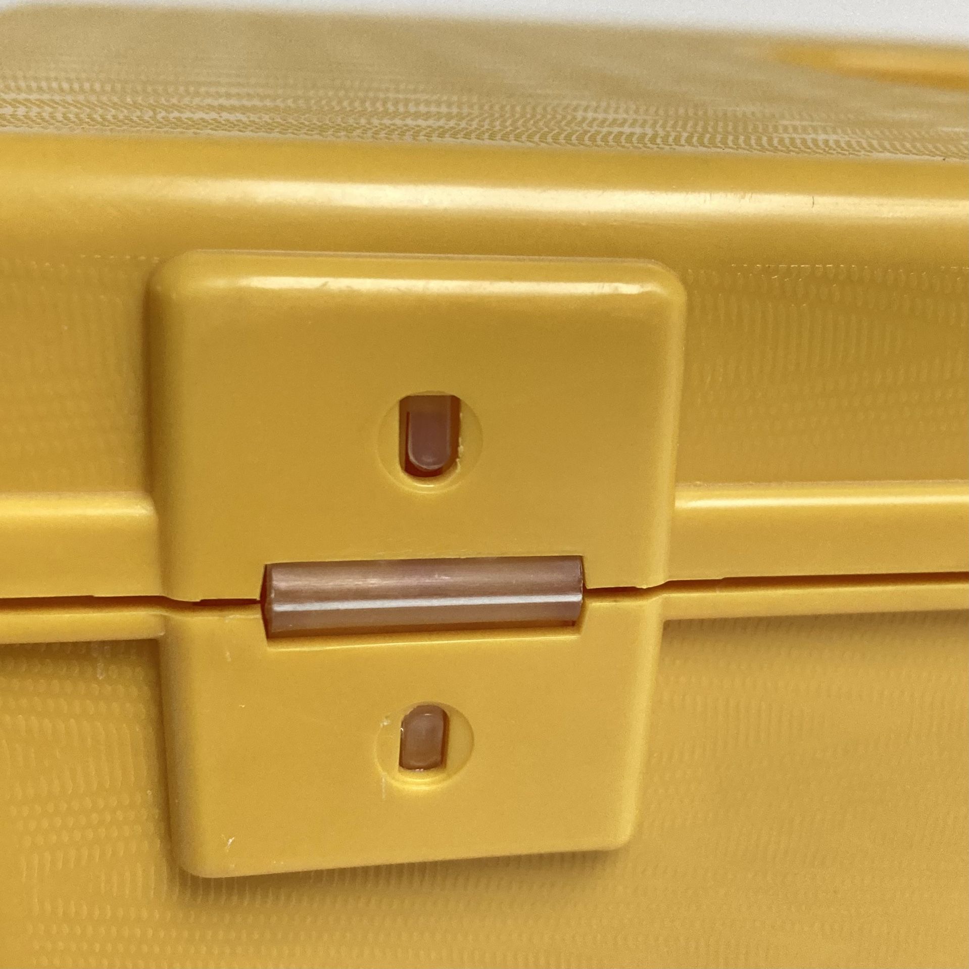 1970s Wilson Wil-Hold Sewing Box With Removable Tray