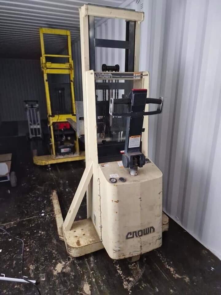 Crown Walk Behind Forklift