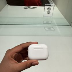 AirPod Pros 3rd Gen (WILLING TO TRADE)