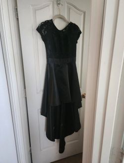 High Low Black Formal Dress.  No Tag, But Fits Like A Teen Size  4/5