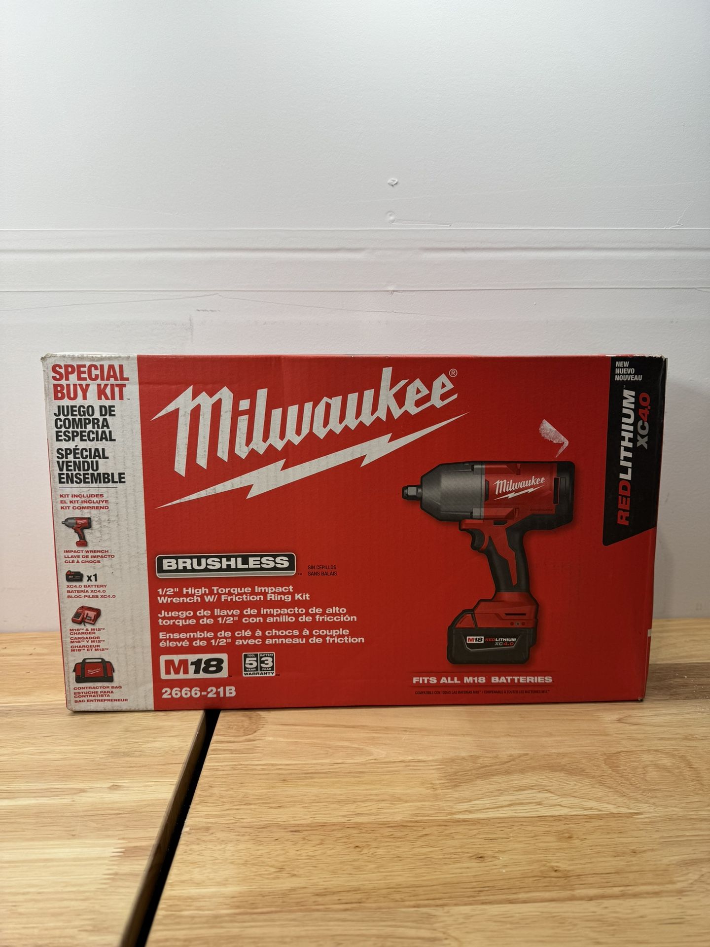 Milwaukee Brushless 1/2 in. High Torque Impact Wrench with Battery