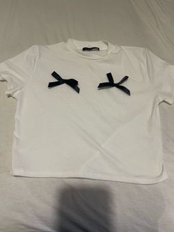 White bow shirt size small