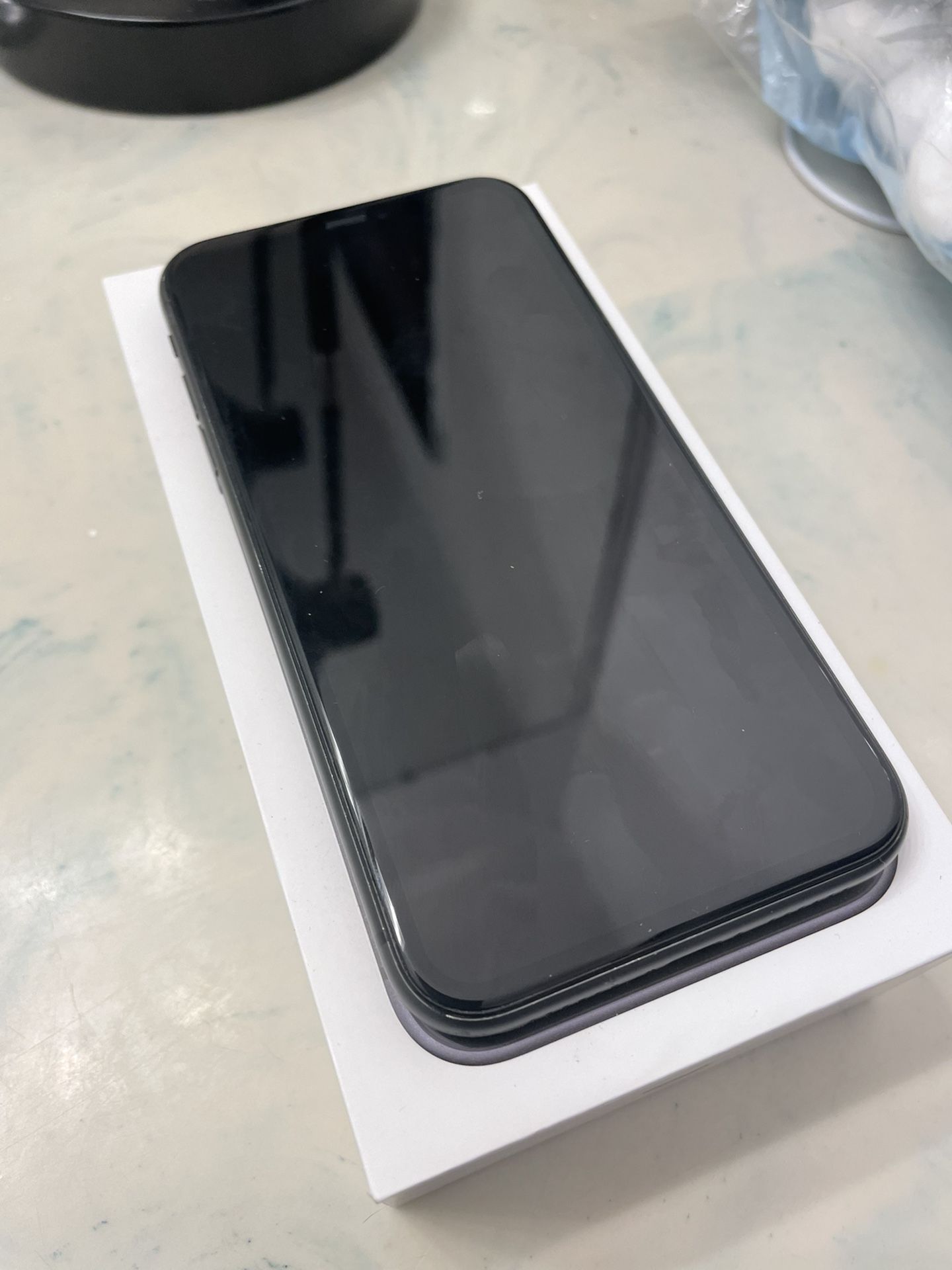 iPhone 11 black 128gigs at&t