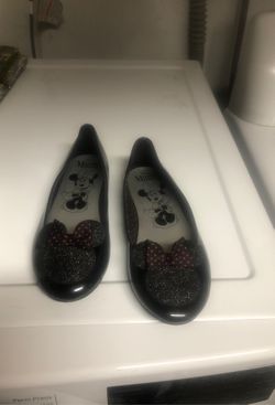 Minnie Mouse shoes size 4