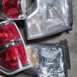 headlight set for Ford F150 from 2012 to 2014