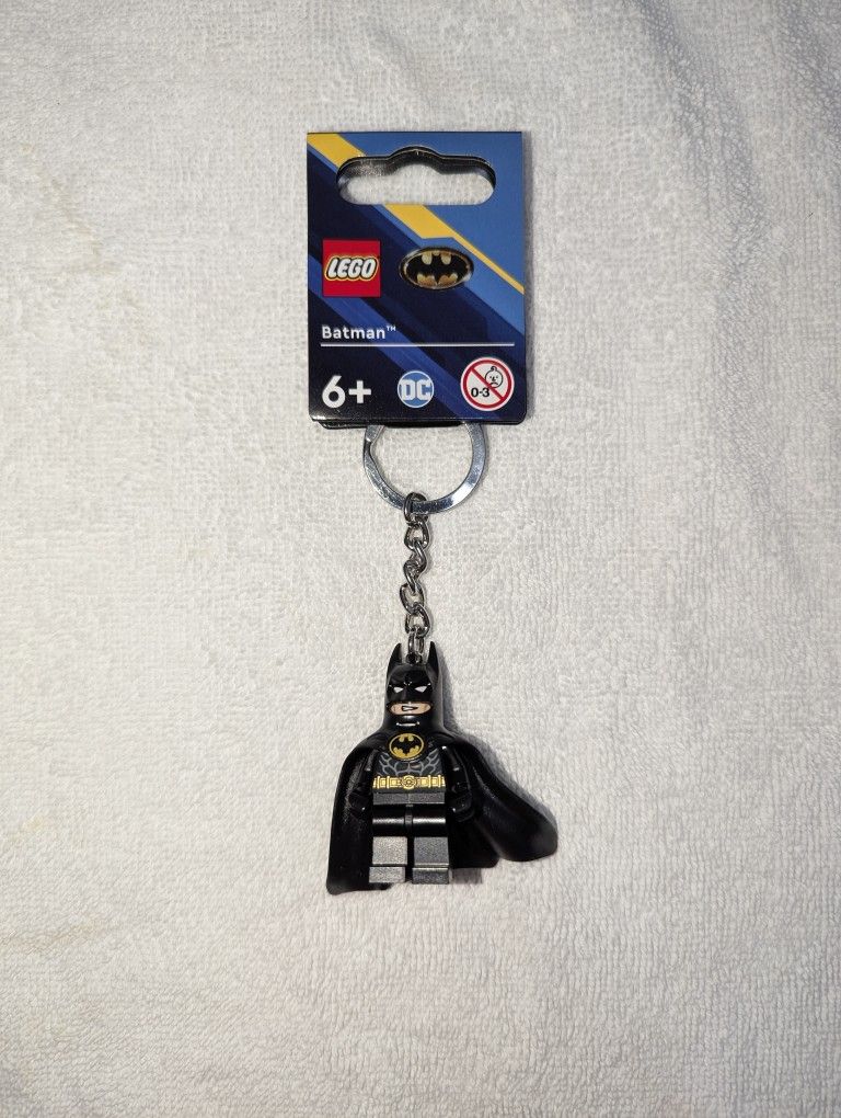LEGO DC Batman Minifigure Key Chain 854235 New with Tag in Hand