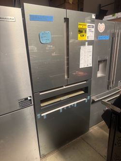 4 door refrigerator counter depth BOSCH 800 series