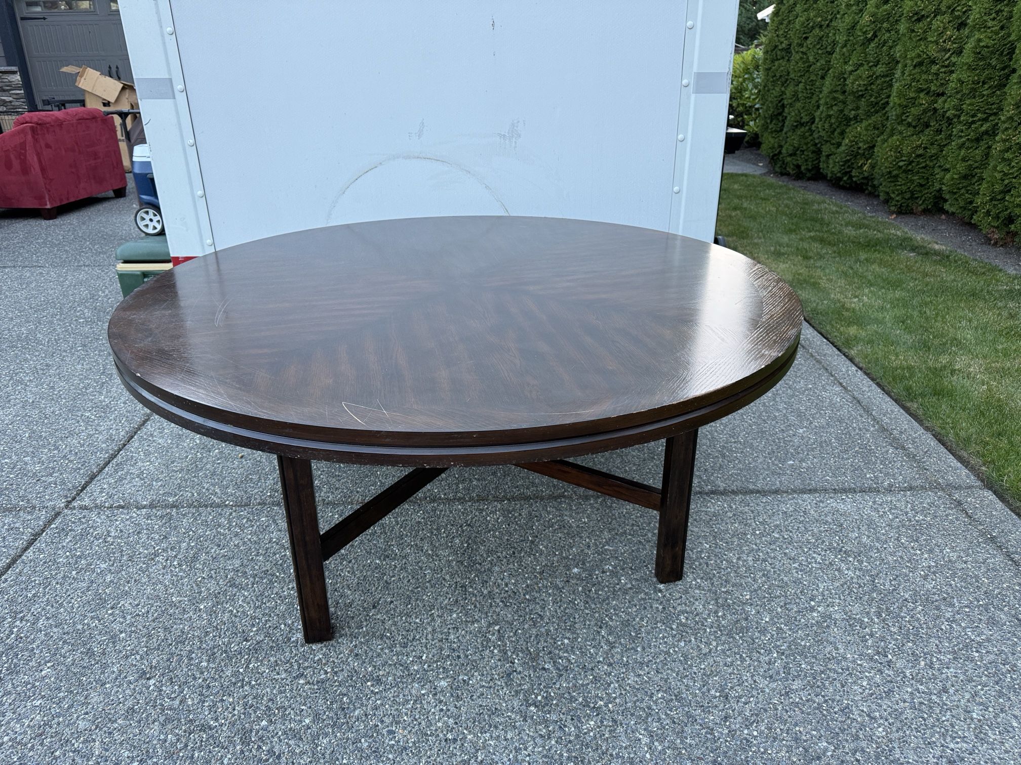 72 Inch Round Dining Table