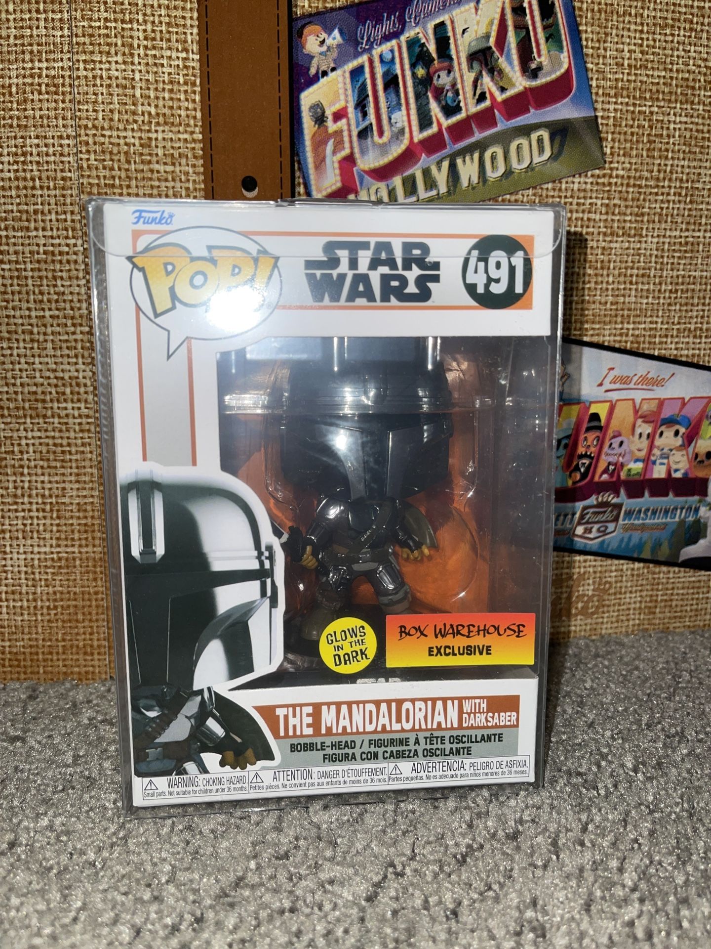 Funko Pop! Disney Starwars The Mandalorian With Darksaber Glow In Dark Box Warehouse Exclusive