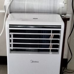 Used"Midea 8,000115v White Portable Air Conditioner Work Perfect  $130