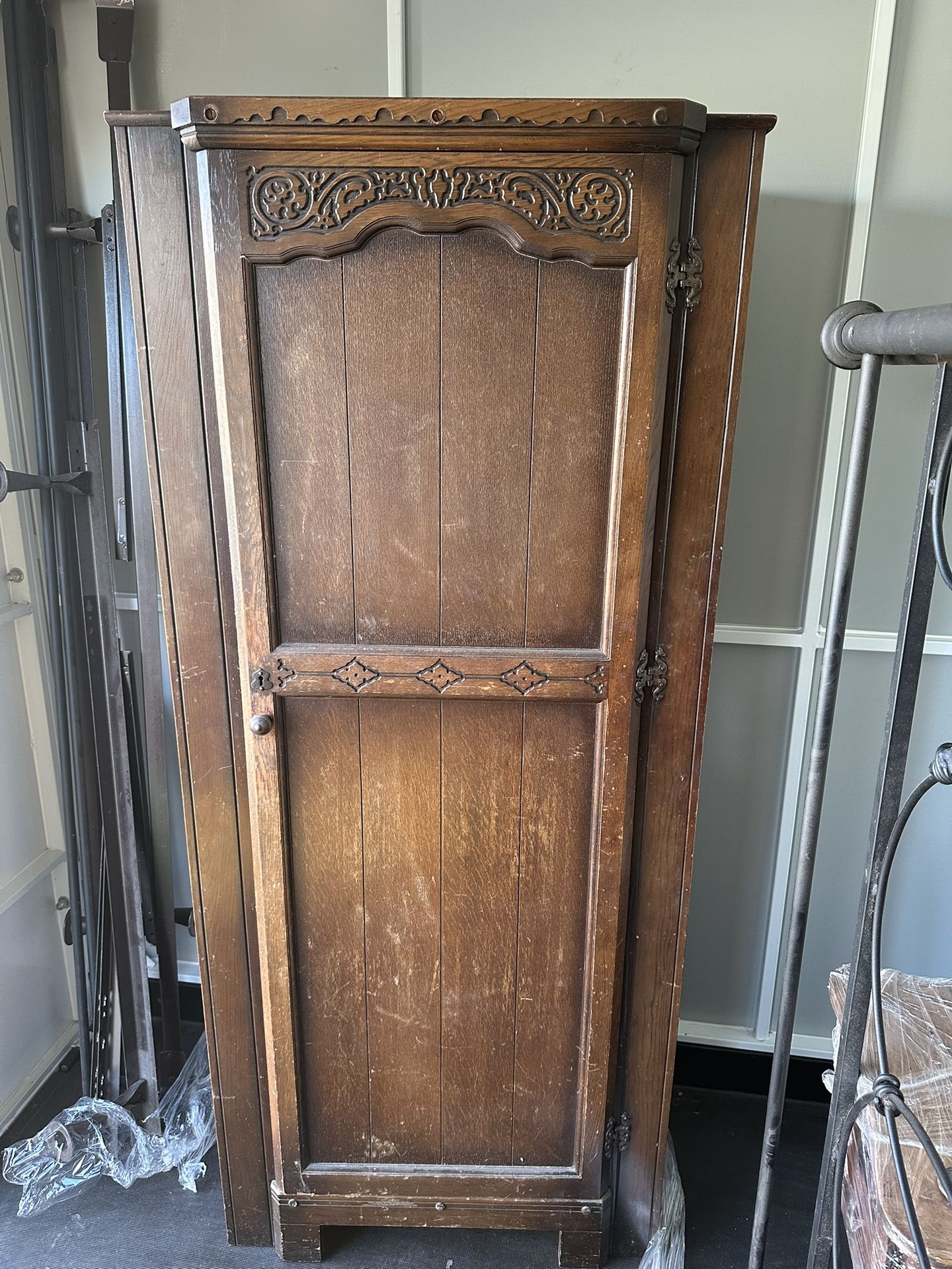 Armoire