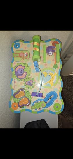 Melissa & Doug Activity Table
