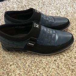2 Pairs Of Dress Shoes. Both Are Size 11