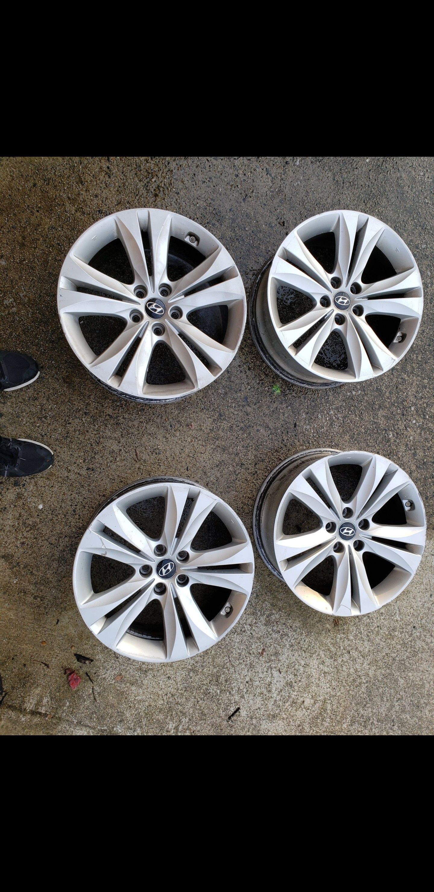 Genesis coupe 10-12 OEM rims