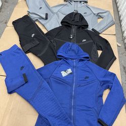 Nike Suits $120 Today Only !!!!