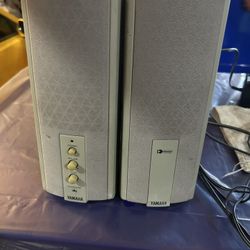 Yamaha powered speakers model number YSTM15
