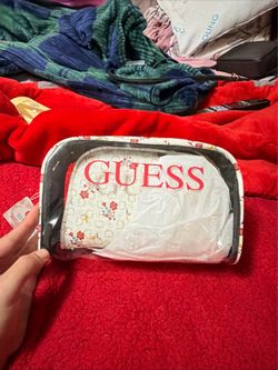 Guess MakeUp Bag