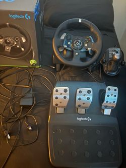 Logitech G920 + shifter + Pedals- NEW