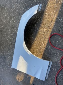 16-23 Camaro Right Fender