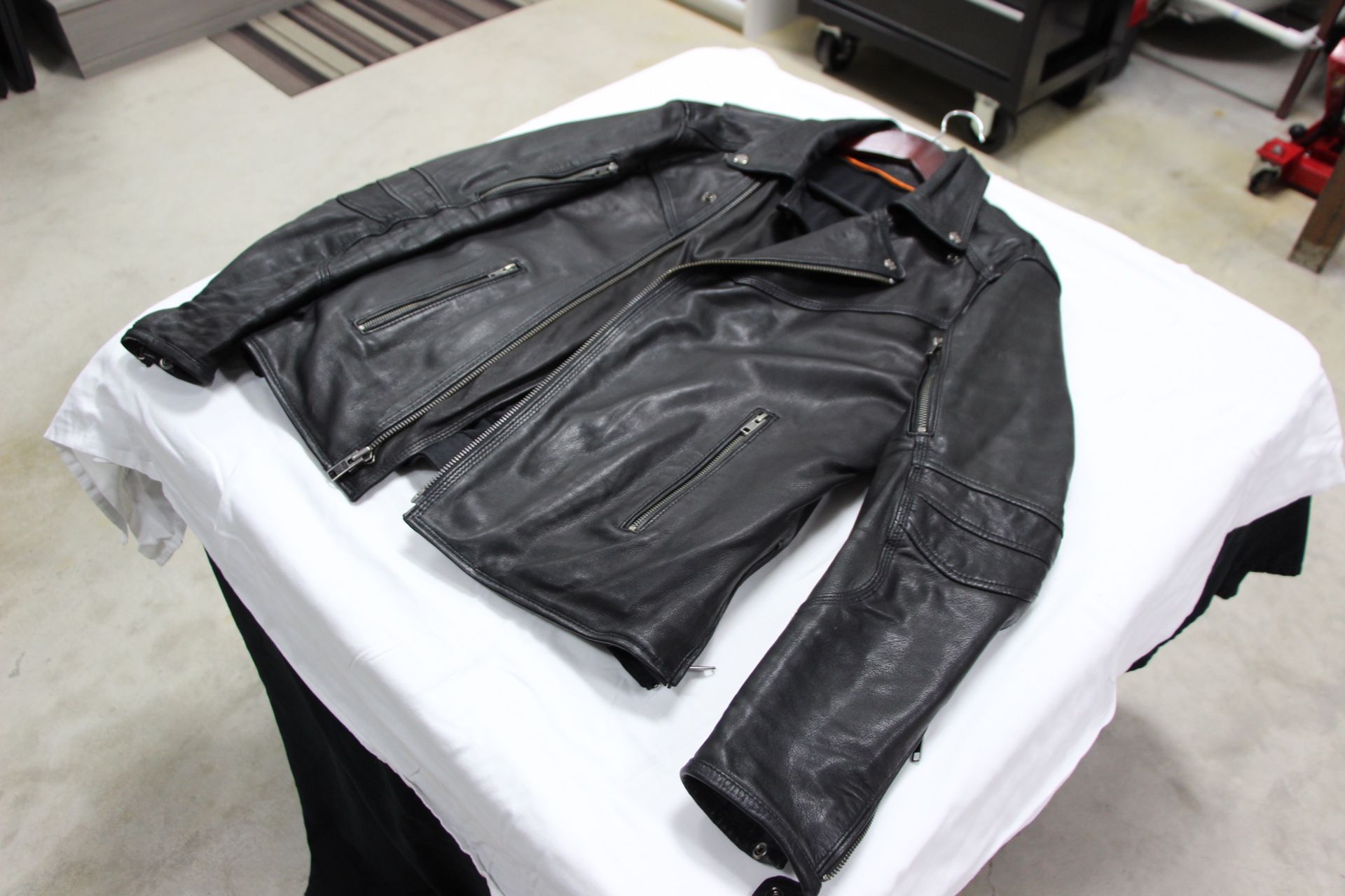 Milwaukee Leathers Men's Triple Stitch Beltless Black Leather Jacket with Gun Pockets