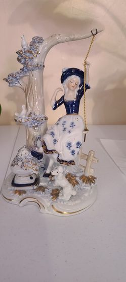 Porcelain Figurine 
