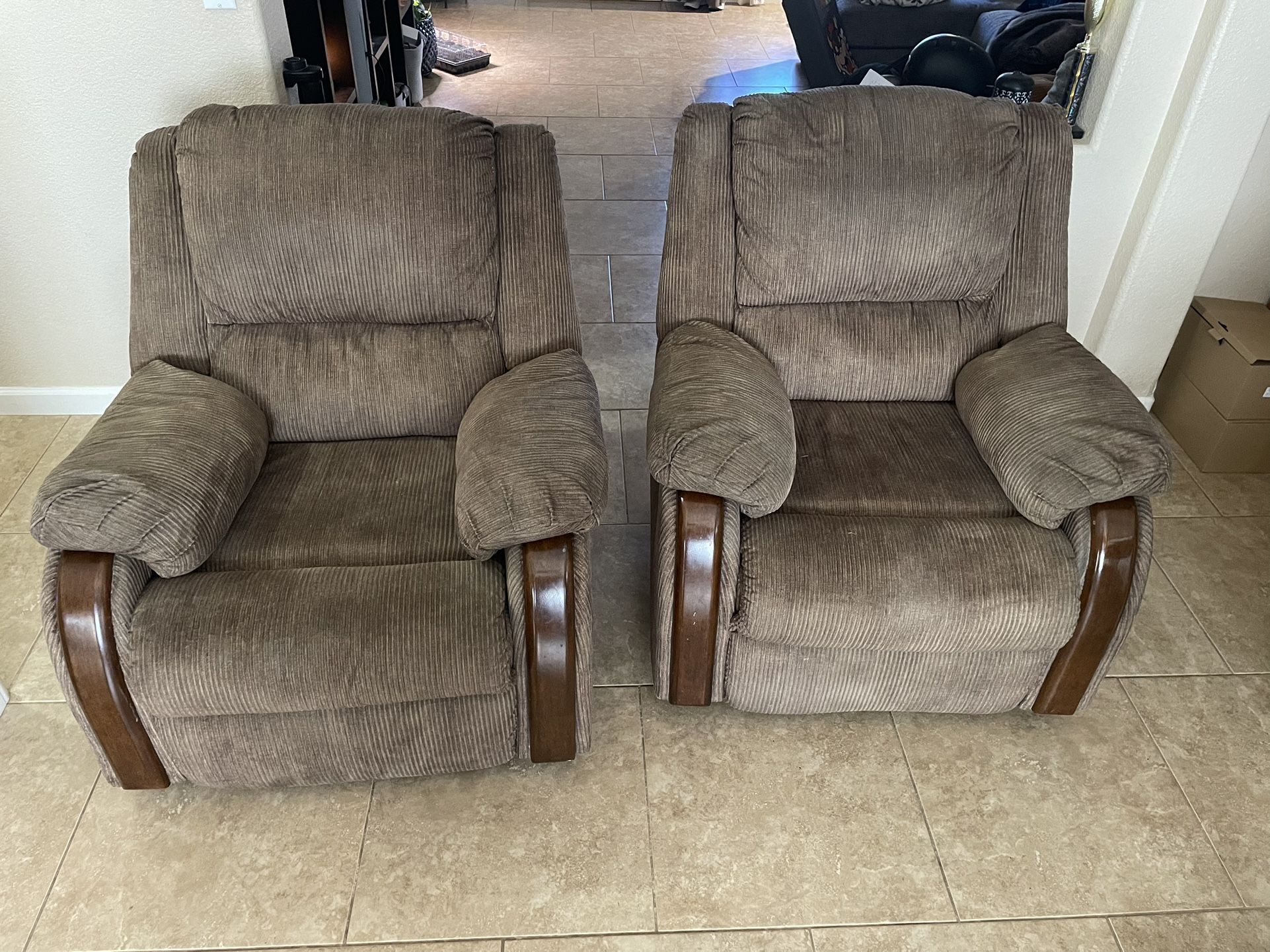 Used Matching Recliner Set