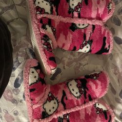 Hello Kitty Slippers 