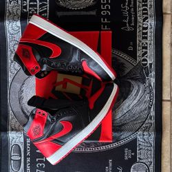 Jordan 1 Satin Breds 