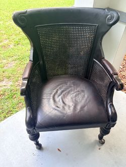 Tommy Bahama chair ￼