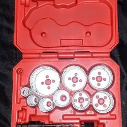 Milwaukee Hole Dozer. MUST GO TODAY OPEN TO NEGOTIATING PRICE