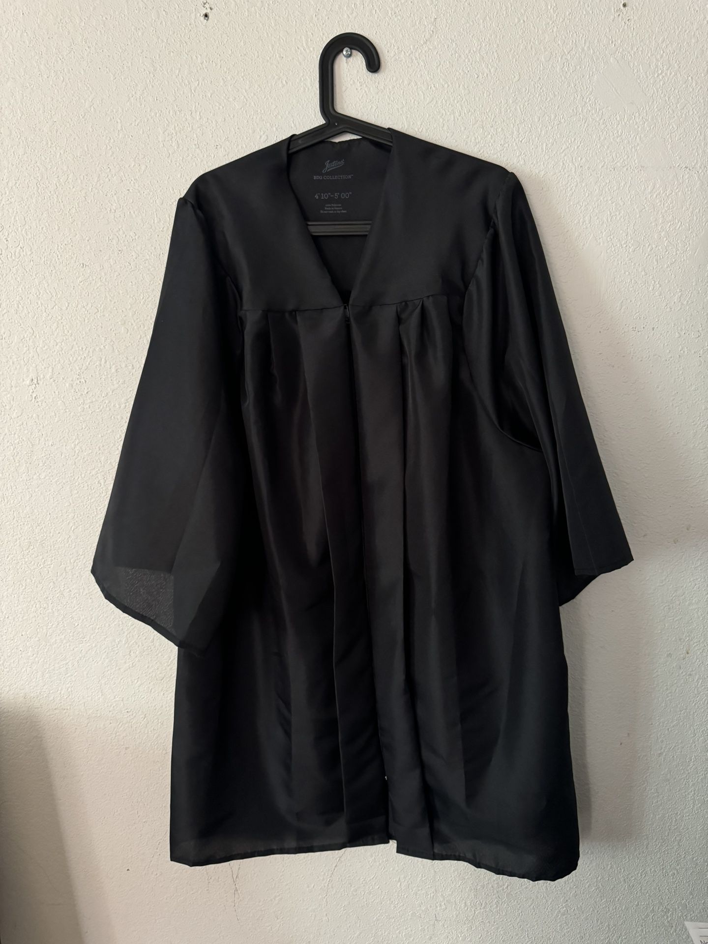 Graduation Gown (black)