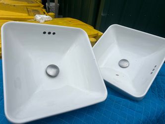 4 Kohler sinks
