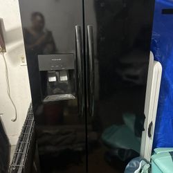 Frigidaire Refrigerator