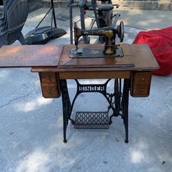 Singer Sewing Machine Antique Trade