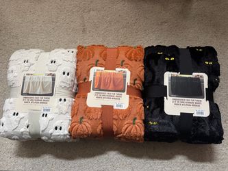 Costco Faux Fur Halloween Throws
