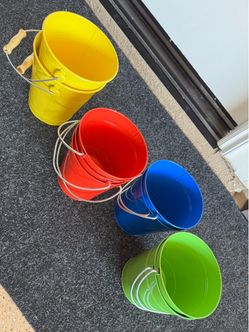 Buckets / Pails