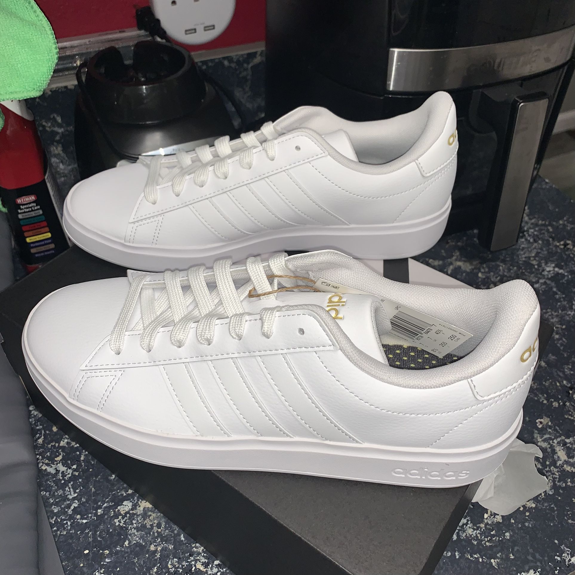 New In Box With Tags Adidas Sneakers Shoes Women’s Size 8.5