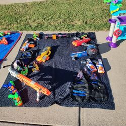 Nerf Guns And Accessories 