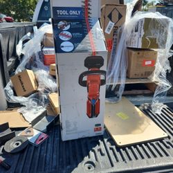 Toro
Flex-Force 24 in. 60V Max Lithium-Ion Cordless Hedge Trimmer (Bare-Tool)
STORE PRICE $149