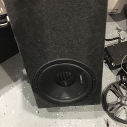 12 Inches 700 watts  Orion In Custom Box 