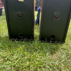 Pair Of Vintage Cerwin Vega AT-8 speakers 