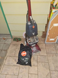 Like New Hoover carpet shampooing cleaning machine with hand tools