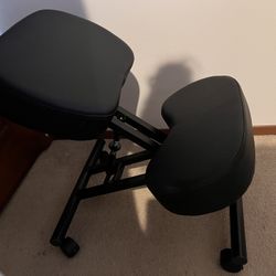 Knee Chair 
