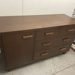 Free Dresser/credenza
