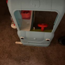 ice Cream Truck/ice cream shop 