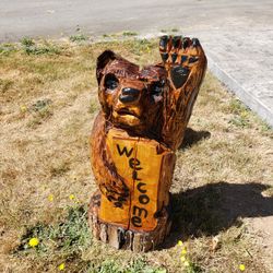 Welcome Bear Chainsaw Carving